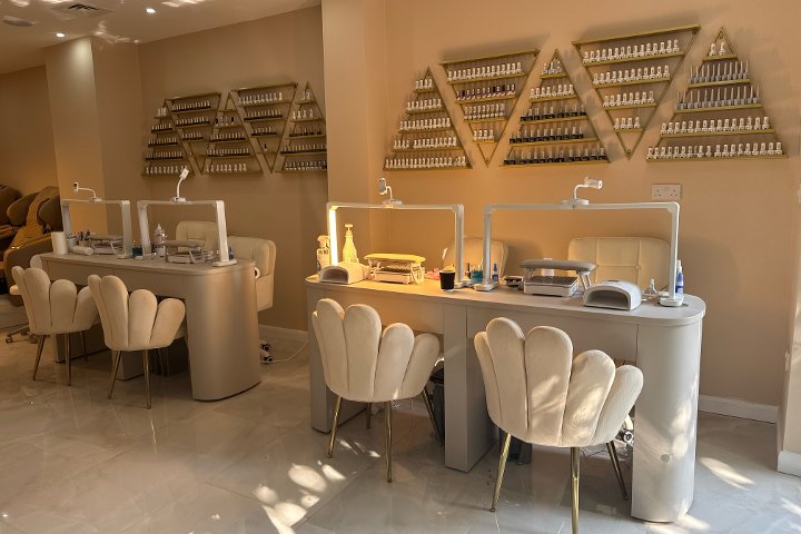 Rj Nails N Beauty - Onglerie Wimbledon Chase - Photo de galerie - OneBooking