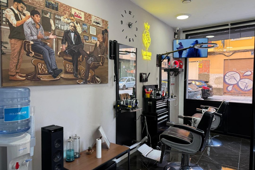 Lions Barber, Aiora, Valencia