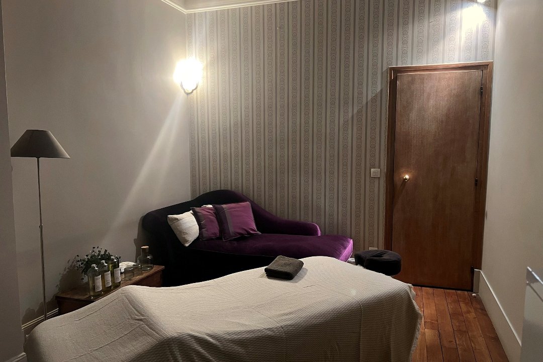 Rajiv le masseur, Métro Exelmans, Paris