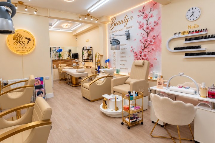 Skin & Silk Beauty Salon - Soin visage Hounslow - Photo de galerie - OneBooking