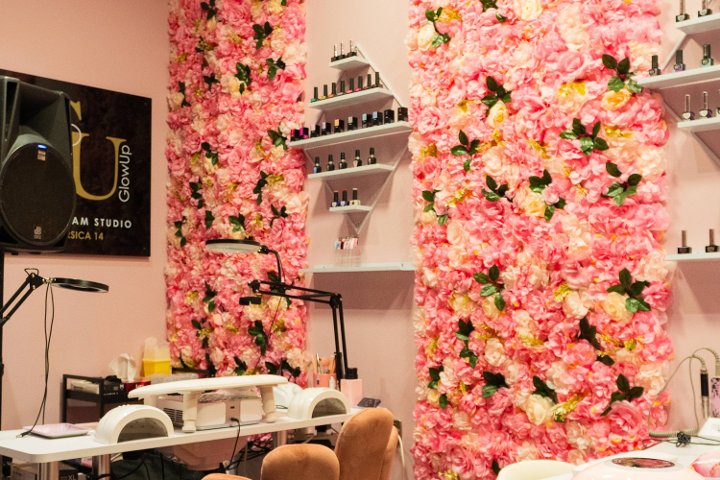 GlowUp Corsica 14 Your Glam Studio - Onglerie Genova GE - Photo de galerie - OneBooking