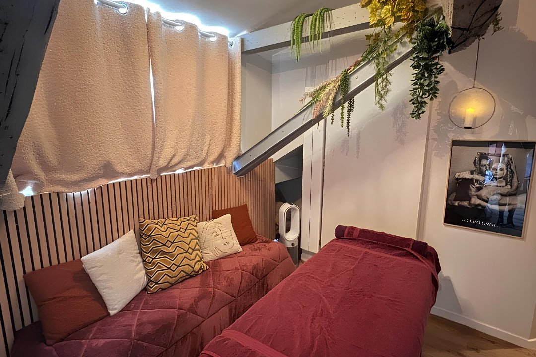 Urban Oasis Massage Paris, Rue Saint-Denis, Paris
