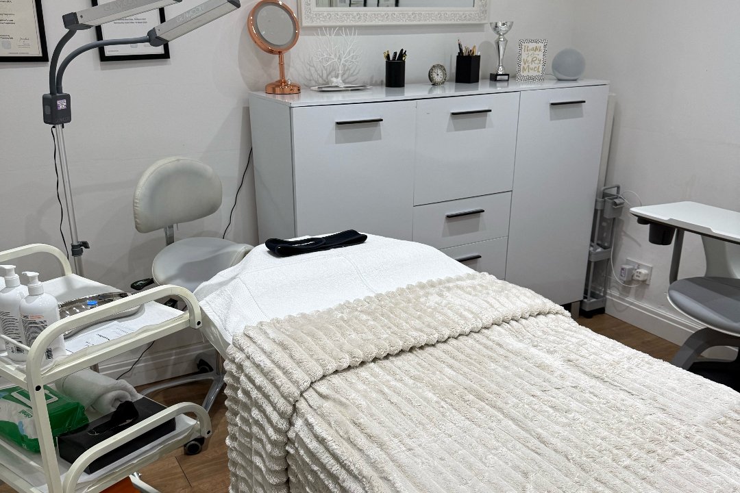 Derma Skin Aesthe, Fulham Road, London