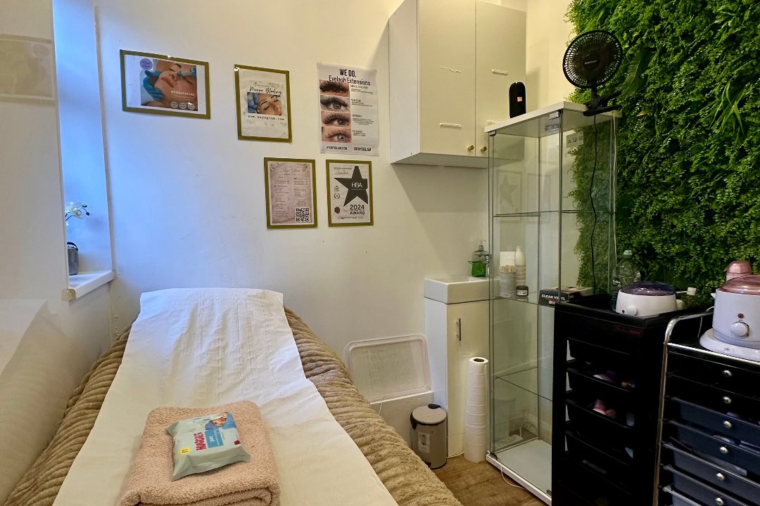 Kays Glam (inside Ibiza Glow), Mottingham, London