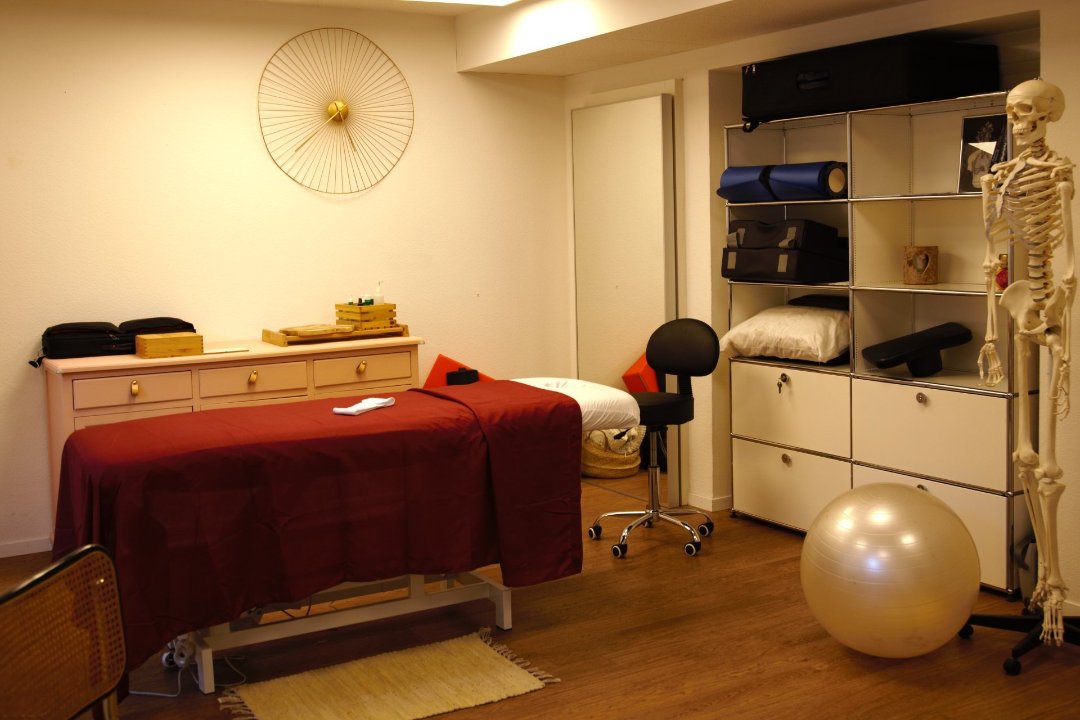 Paola Napolitano moVITam - Krankenkassen-Anerkennung als Massagetherapeutin in Enge, Sihlcity, Zürich