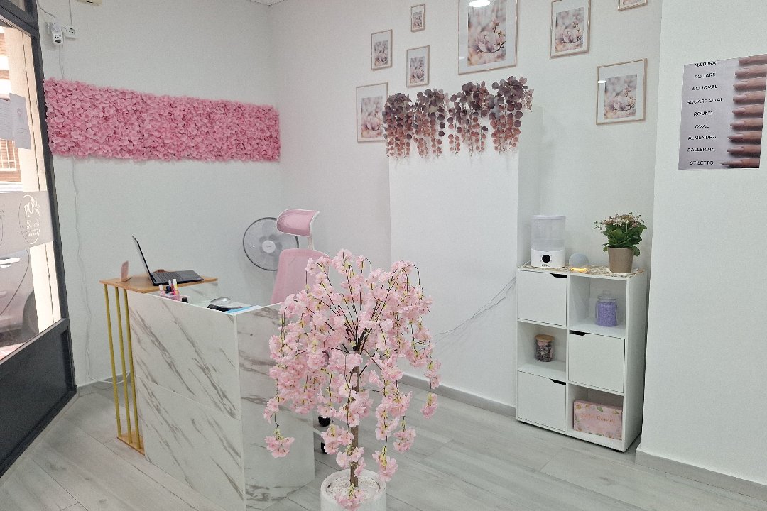 Salón de Uñas Oro Rosa, Catarroja