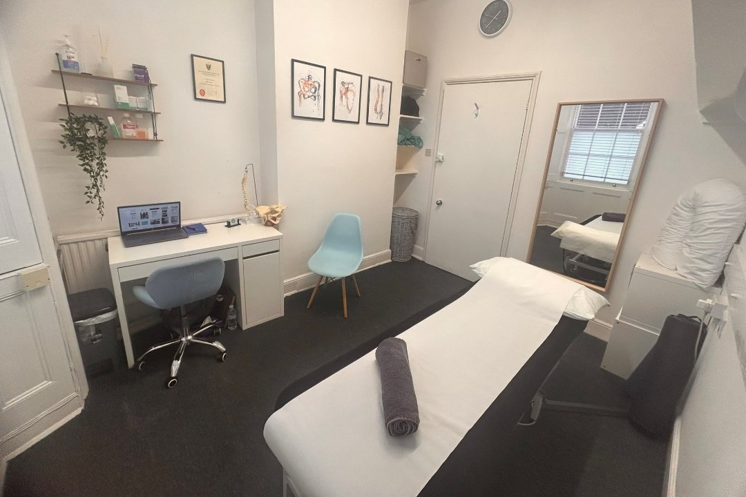 Taylored Physiotherapy - Bishops Waltham, Bishop's Waltham, Hampshire