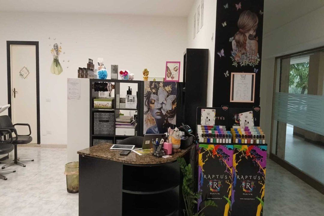 Sanna Beautysalon, Genneruxi, Cagliari