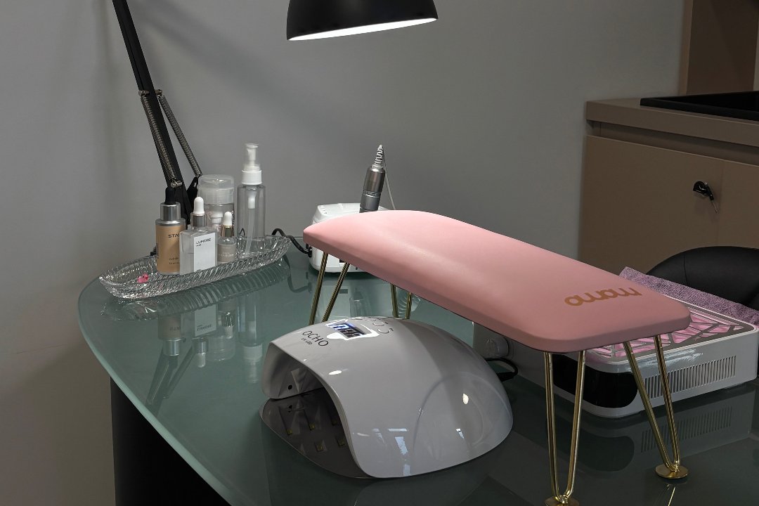 Chill Nails Studio, Justiniškes, Vilnius