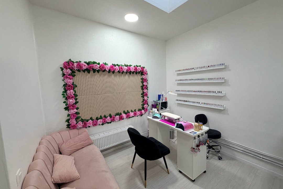 Evas nails 90 - Nationalestraat 107, Kloosterstraat, Antwerp