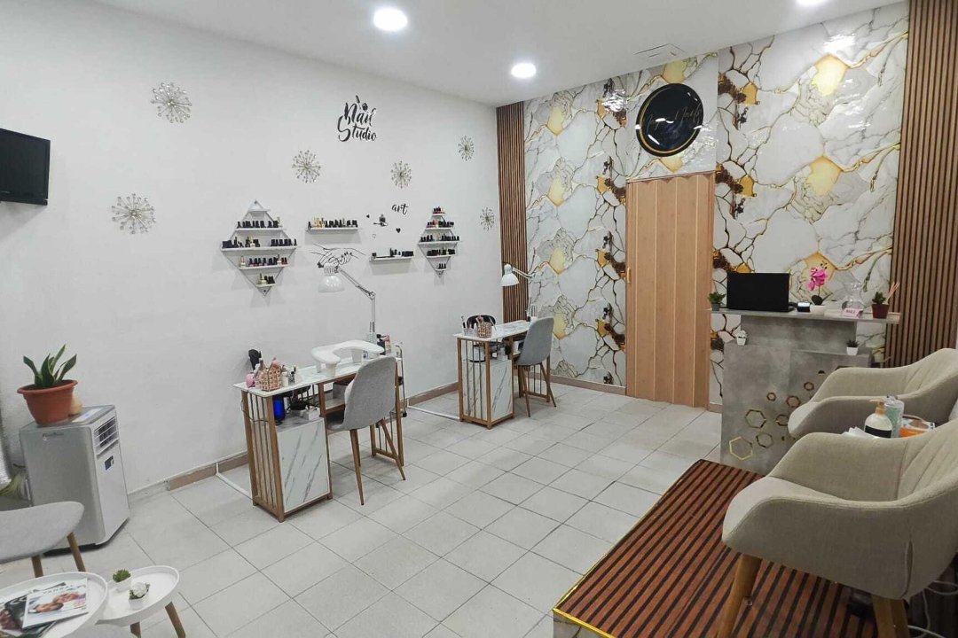Nayer Nails, Talavera de la Reina