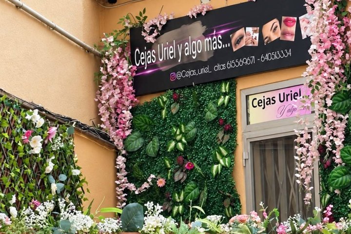 Cejas Uriel - Sourcils & cils A la izquierda locas D - Photo de galerie - OneBooking
