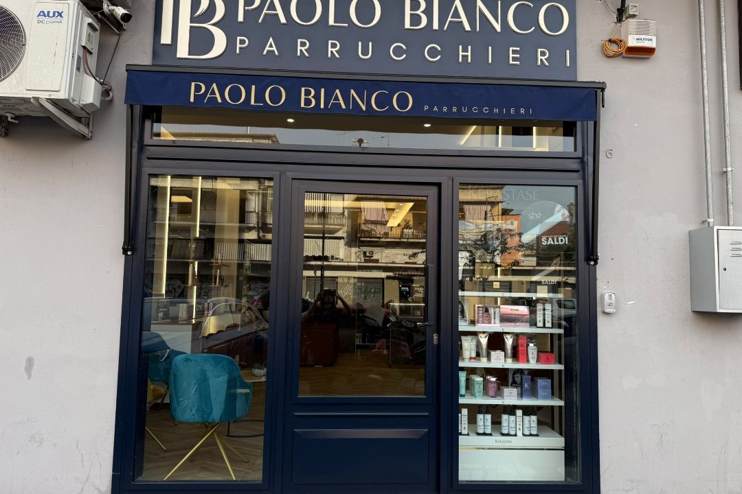 Paolo Bianco Parrucchieri, Vicaria, Napoli
