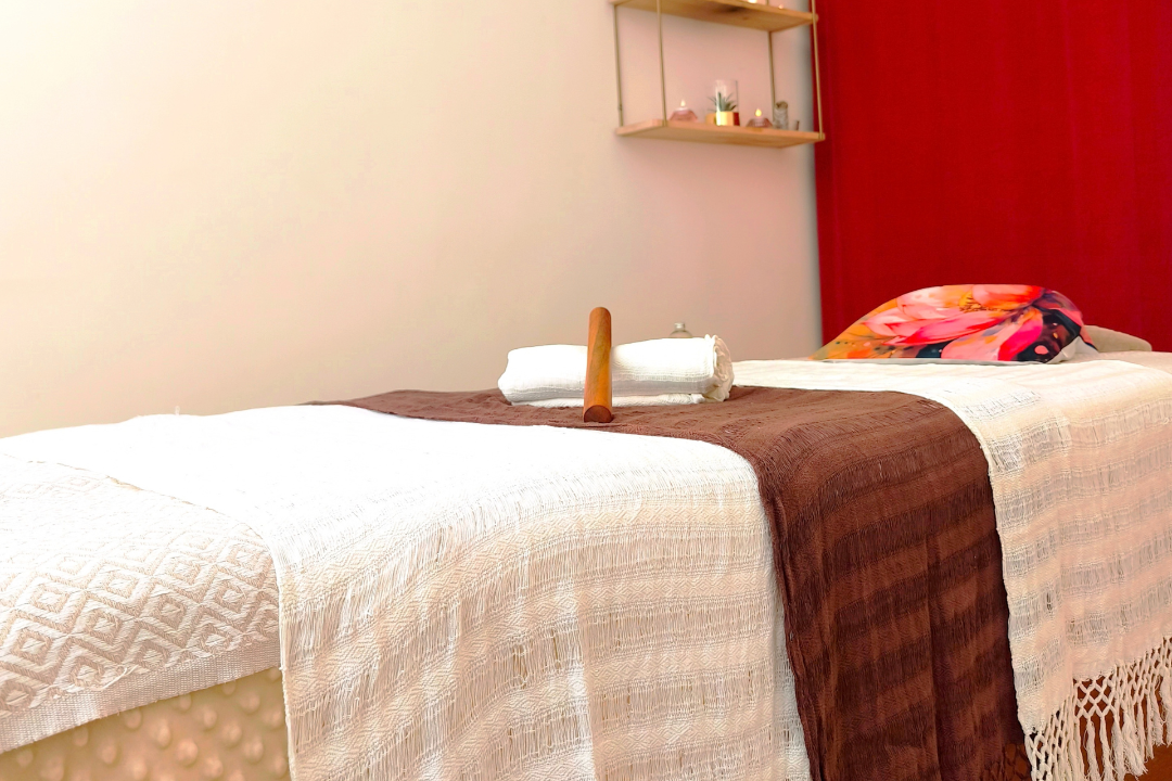 Carole Yondo | Massages sur-mesure, Rebozo, Prénatal, Postnatal, Drainage - Paris 17, Métro Villier, Paris
