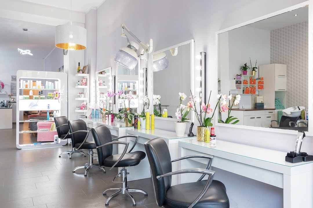 Home Of Beauty Berlin Friseur In Neukolln Berlin Treatwell