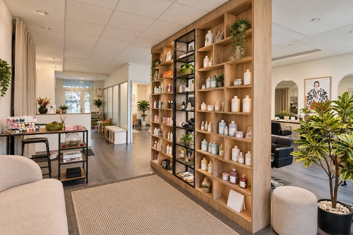 Cozy Cuts & Beauty | Grožio salonas - Žverynas, Vilnius - Treatwell