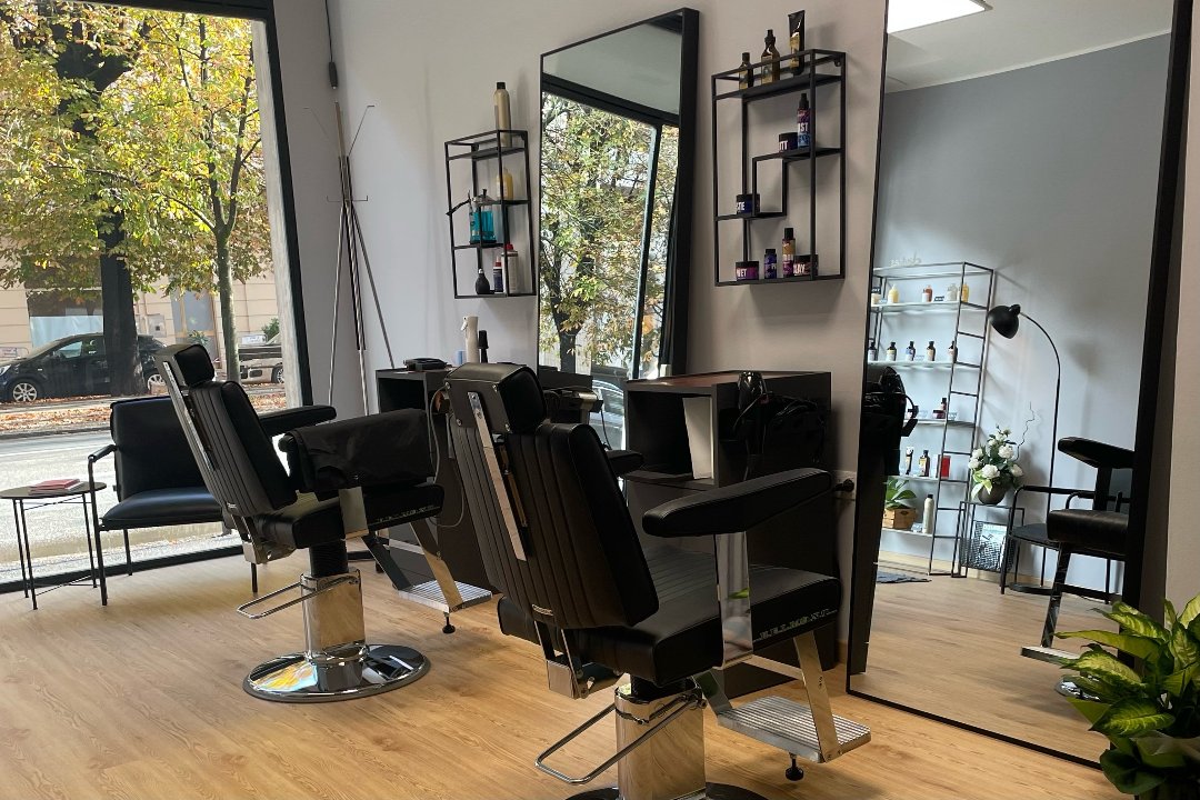 SB HAIR Trim & Care, Biandrate, Piemonte
