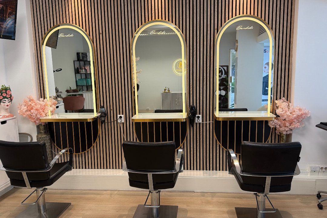 Hale beauty, Schiedam, Zuid-Holland