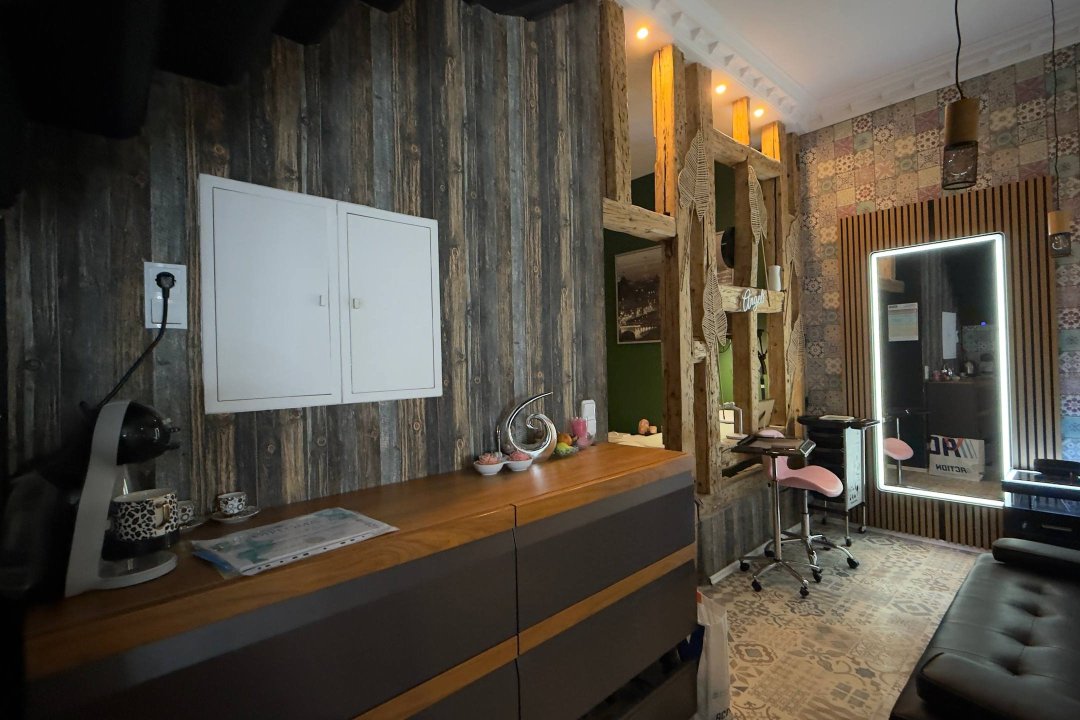 Angeli Beauty Studio, Hessendenkmal, Frankfurt am Main