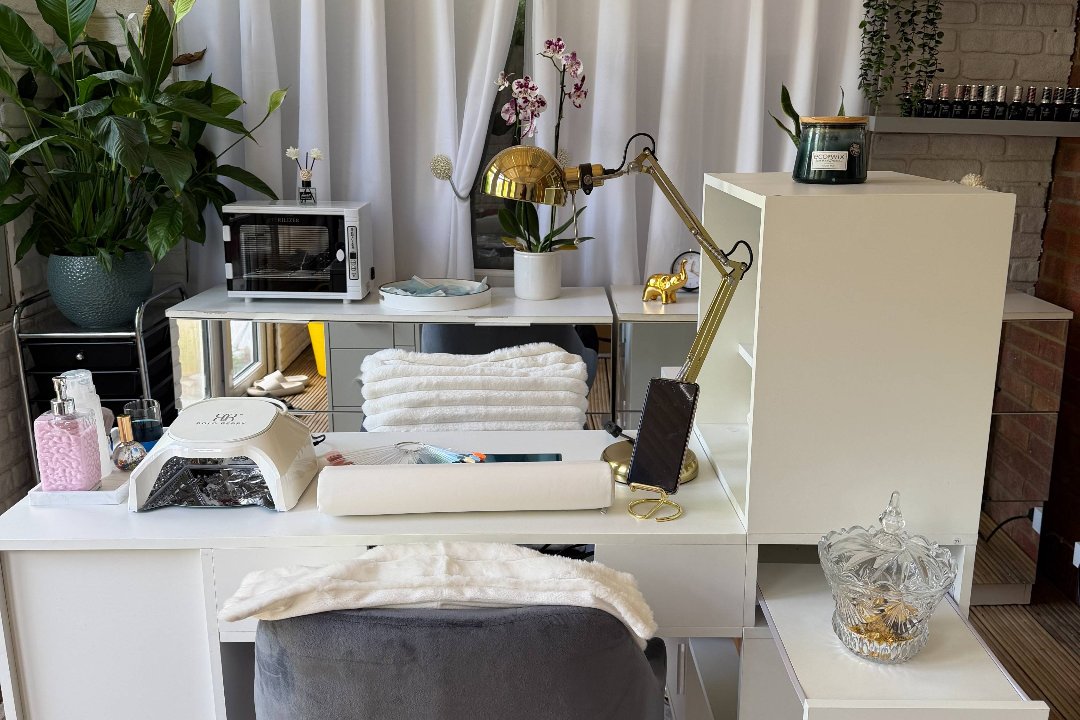 N18 Nails Studio, White Hart Lane, London