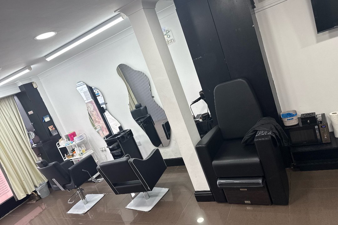 Sonia Hair & Beauty, Dormer's Wells, London