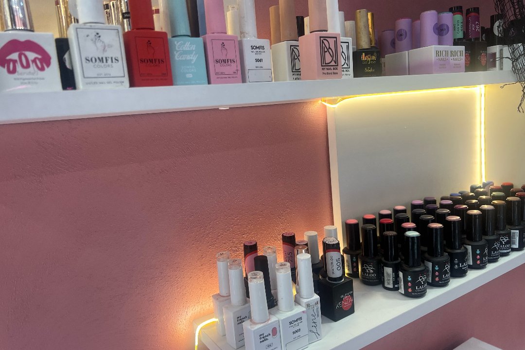 Mademoiselle nail studio, Ano Ilioupoli, Περιφερειακή Ενότητα Θεσσαλονίκης