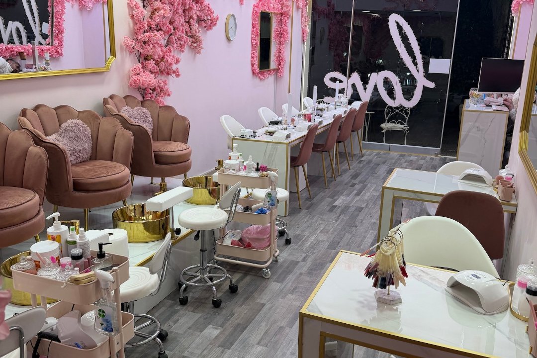 Love Nails & More Νέα Σμύρνη, Νέα Σμύρνη, Αττική