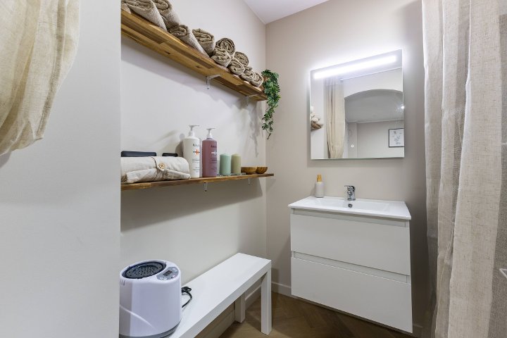 Au 84 Coiffeur & Head Spa - Coiffure Paris - Photo de galerie - OneBooking