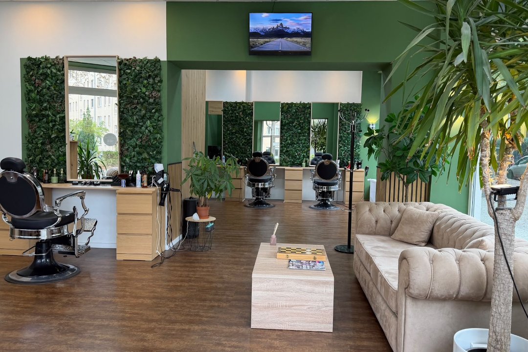 Hima Barber, Friedenau, Berlin