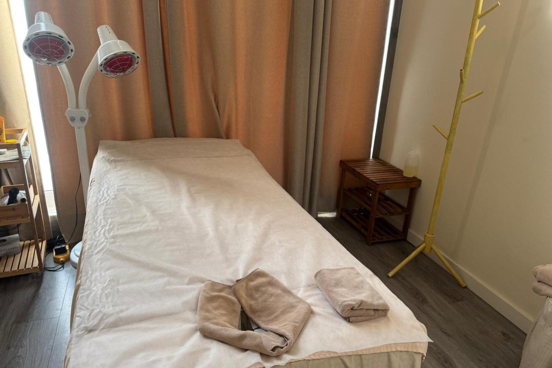 Huolian Terapeutica, La Mina, Provincia de Barcelona