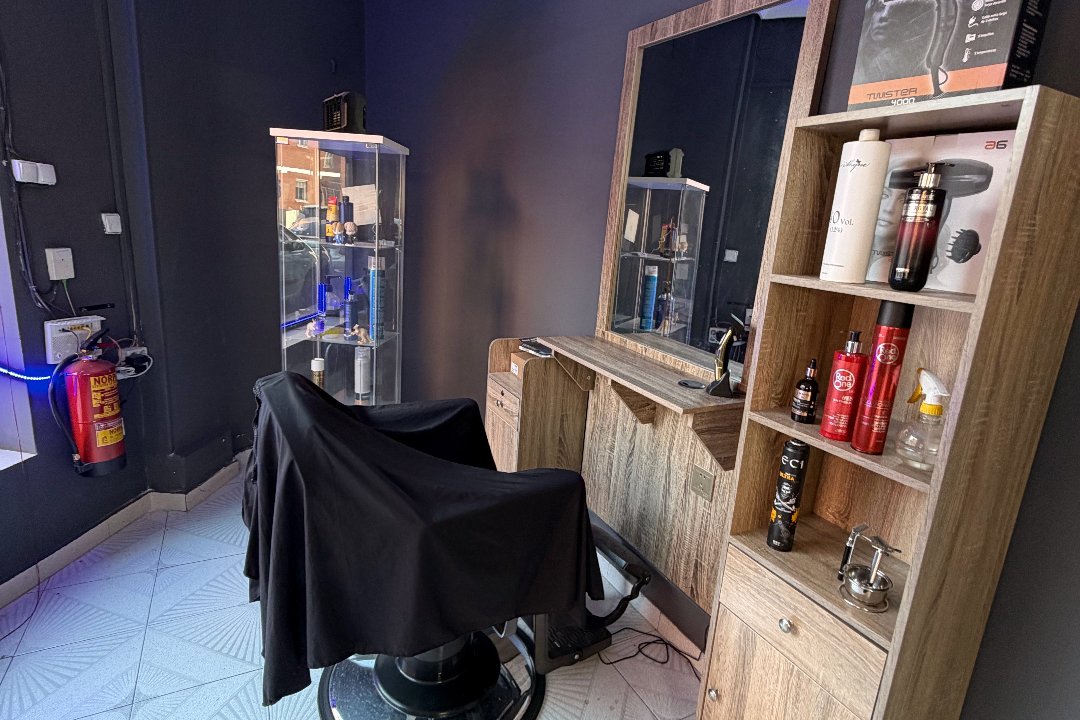 Peluquería HR, Parla, Comunidad de Madrid