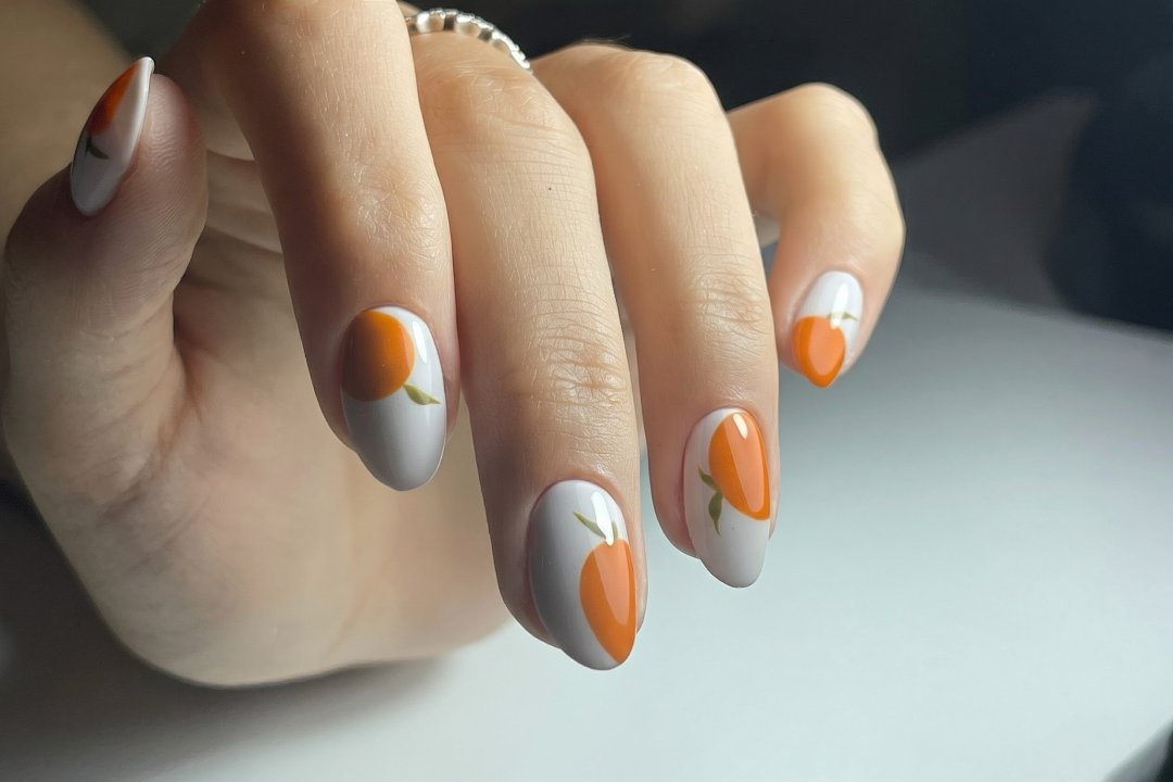 Yndaly Neimanis Nail artist, Colores-Entreparques, Sevilla