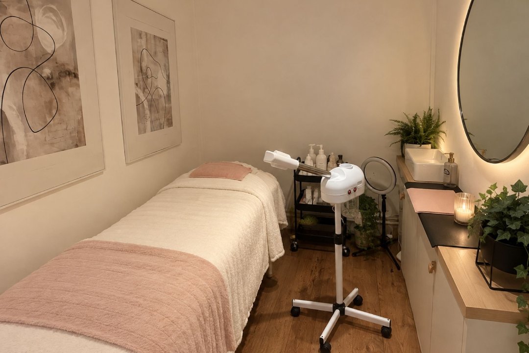 Aesthetics by R, Lever Street, Manchester