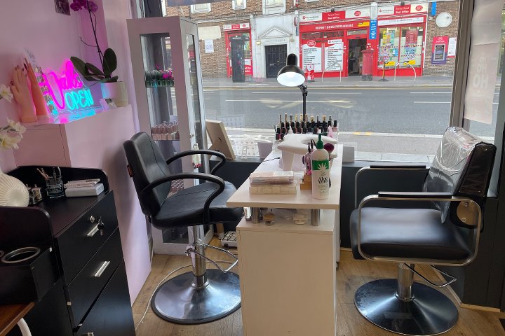 Luna Nails Bar - Onglerie London - Photo de couverture - OneBooking
