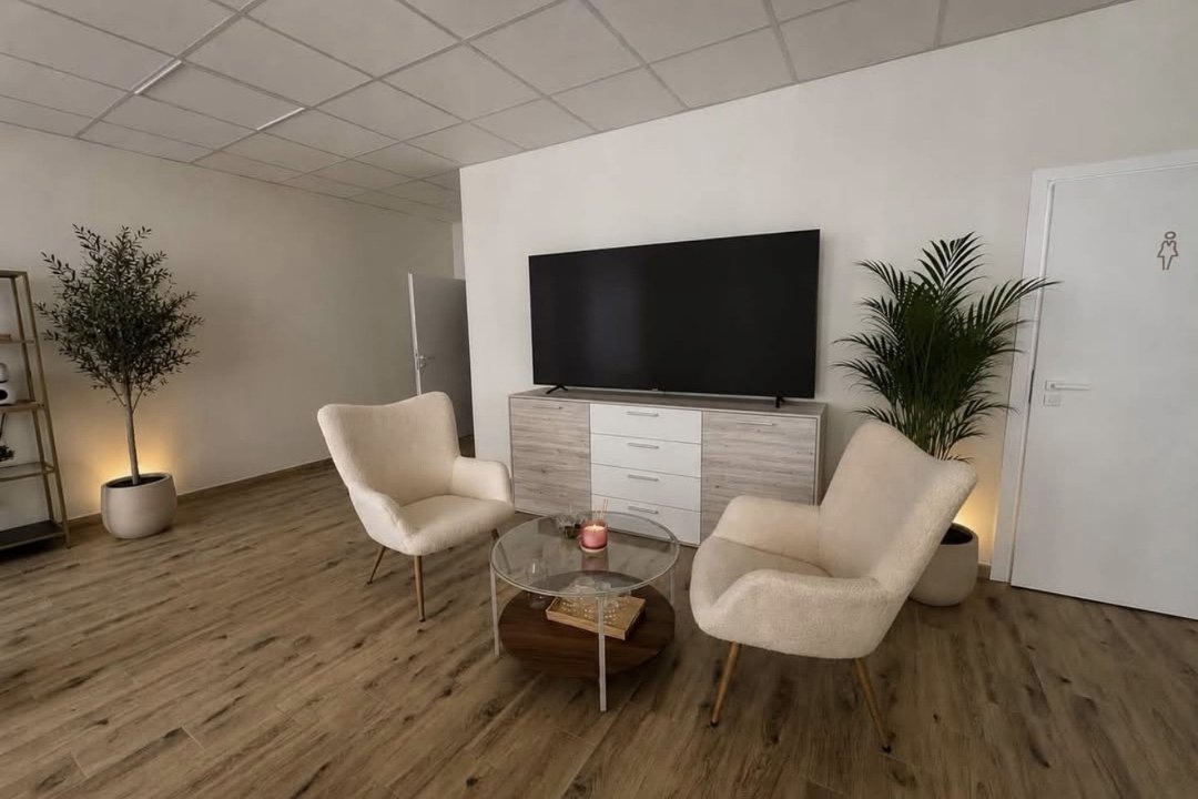 Lash brow room, Spaudos rumai, Vilnius