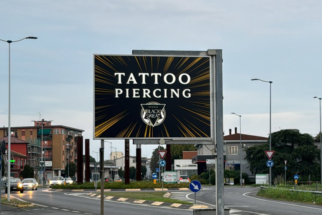 Black Sweat Tattoo Studio, Cerea, Lombardia