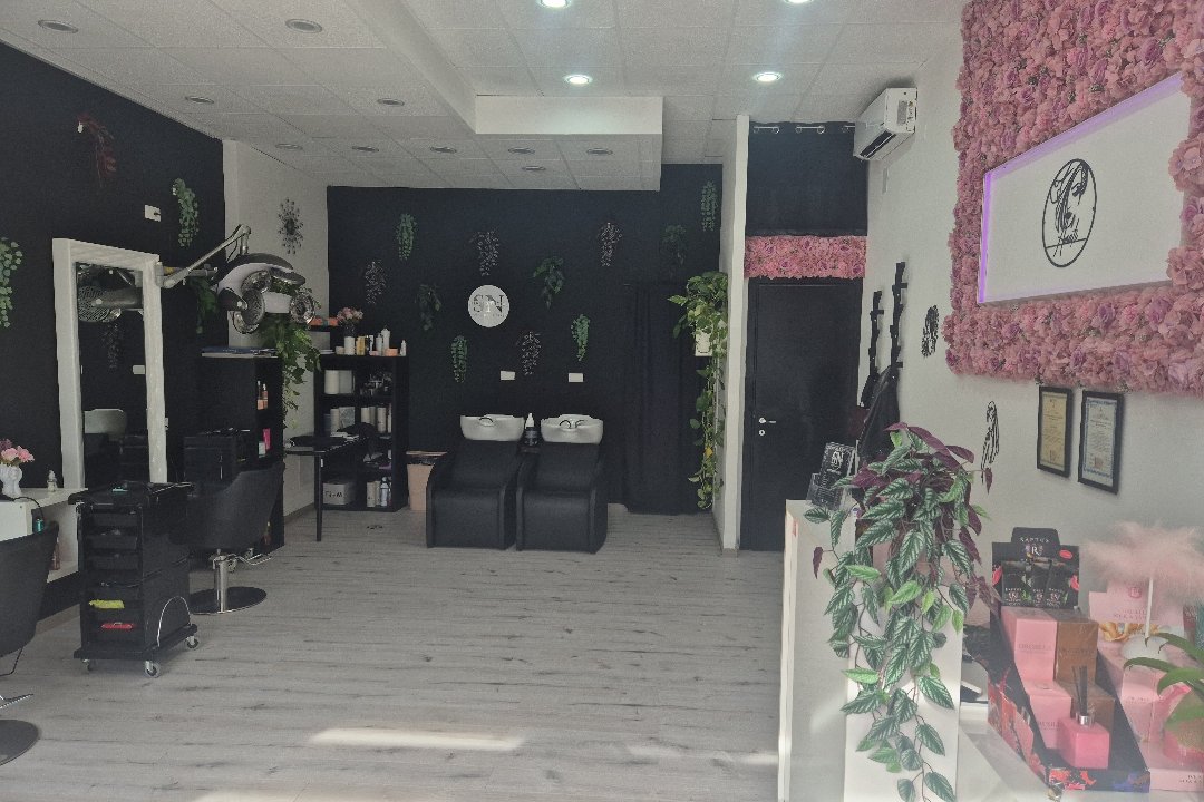 SN HairStudio, Don Bosco, Roma