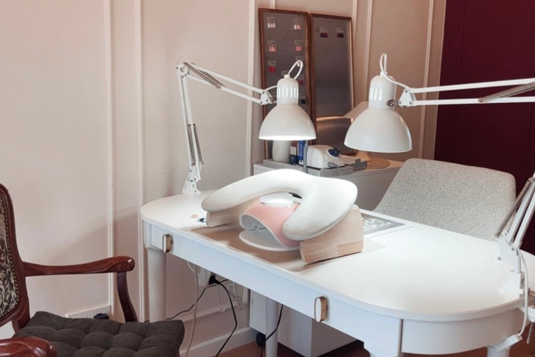 AVVA MANICURE, 13. Bezirk, Wien