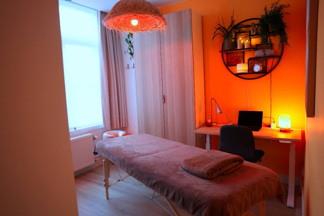 Lumo Massage, Vlierboomstraat, The Hague