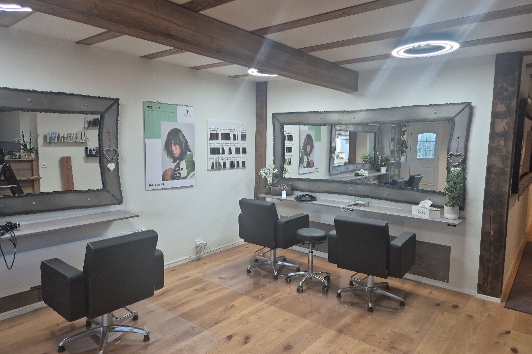 Coiffeur Bijoux - Neerach, Neerach, Kanton Zürich