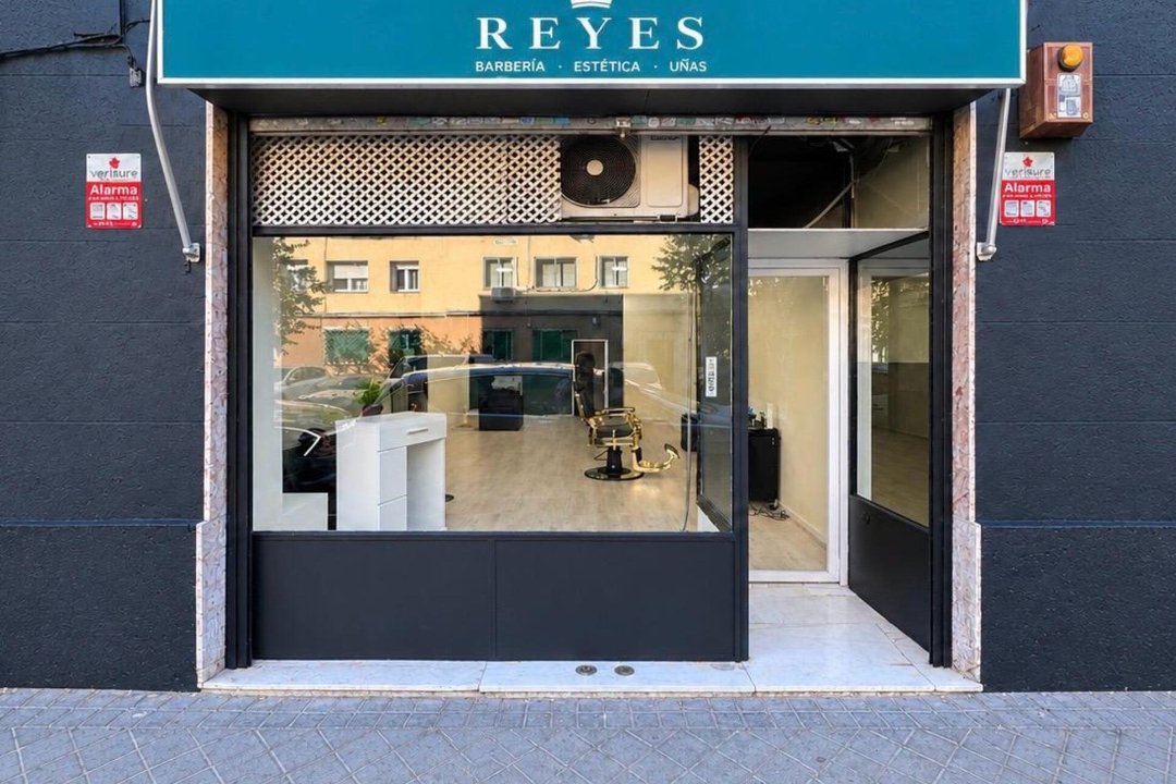 Reyes Barberia Estetica Uñas, Vía Lusitana, Madrid