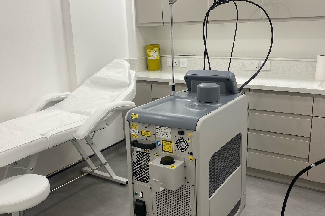 Noor Aesthetic Clinic, Kensington High Street, London