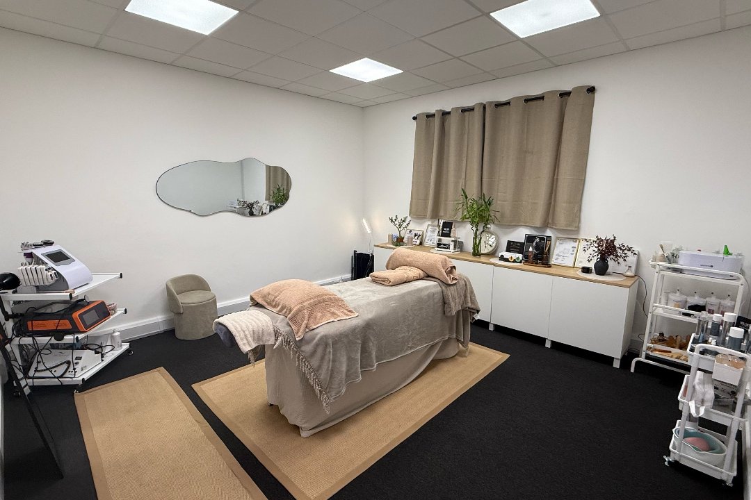 Caring Drops Beauty Private Studio, Morden, St.Helier, London
