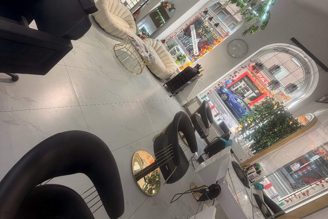 Glow & Glam by Melis Demir, 7. Bezirk, Wien