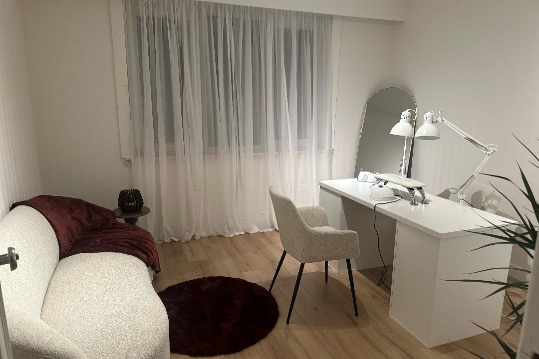 Nails by Yuliia, Ter Heydelaan, Anvers