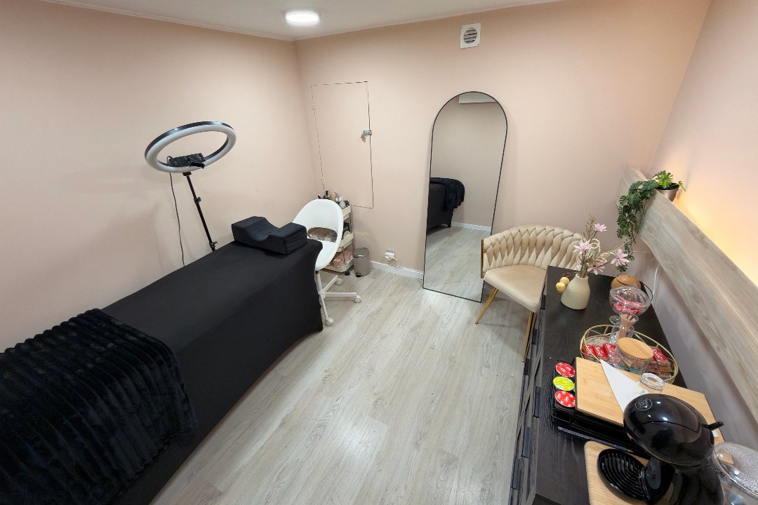 Monique Paola Beauty studio | Sobrancelhas&Pestanas, Areeiro, Lisboa