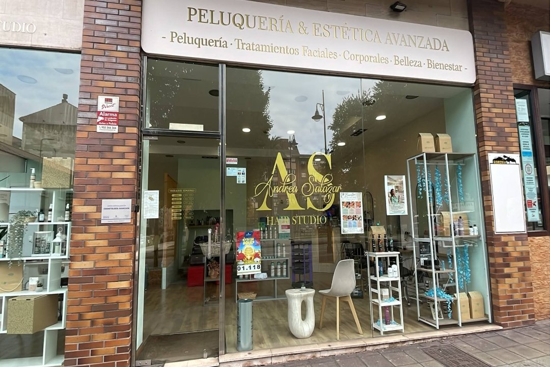 Andrea Salazar hair studio, La Calzada, Gijón