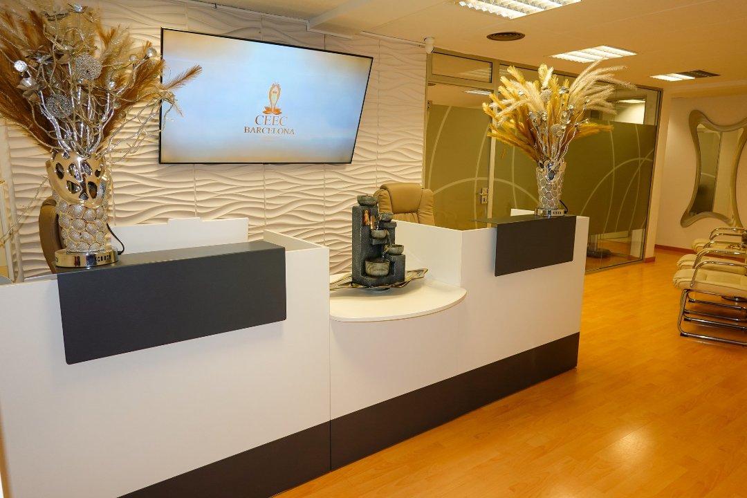 CEEC - Centro de especialista en estética, Plaça de Gal·la Placídia, Barcelona