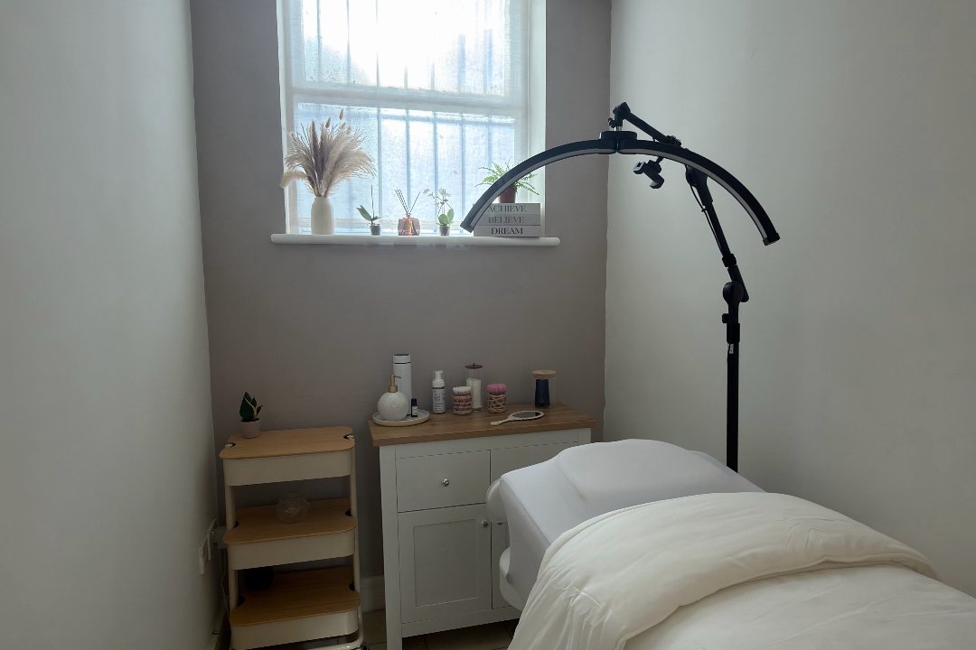 Izadora Santiago Brows, South Great George's Street, Dublin