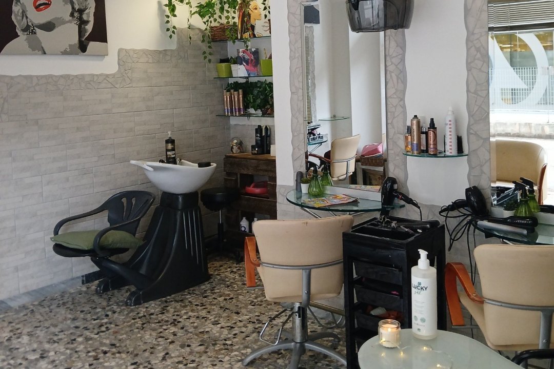Paola’s Passion Hair Salon, Castellamare - Santa Filomena - Zanni, Pescara